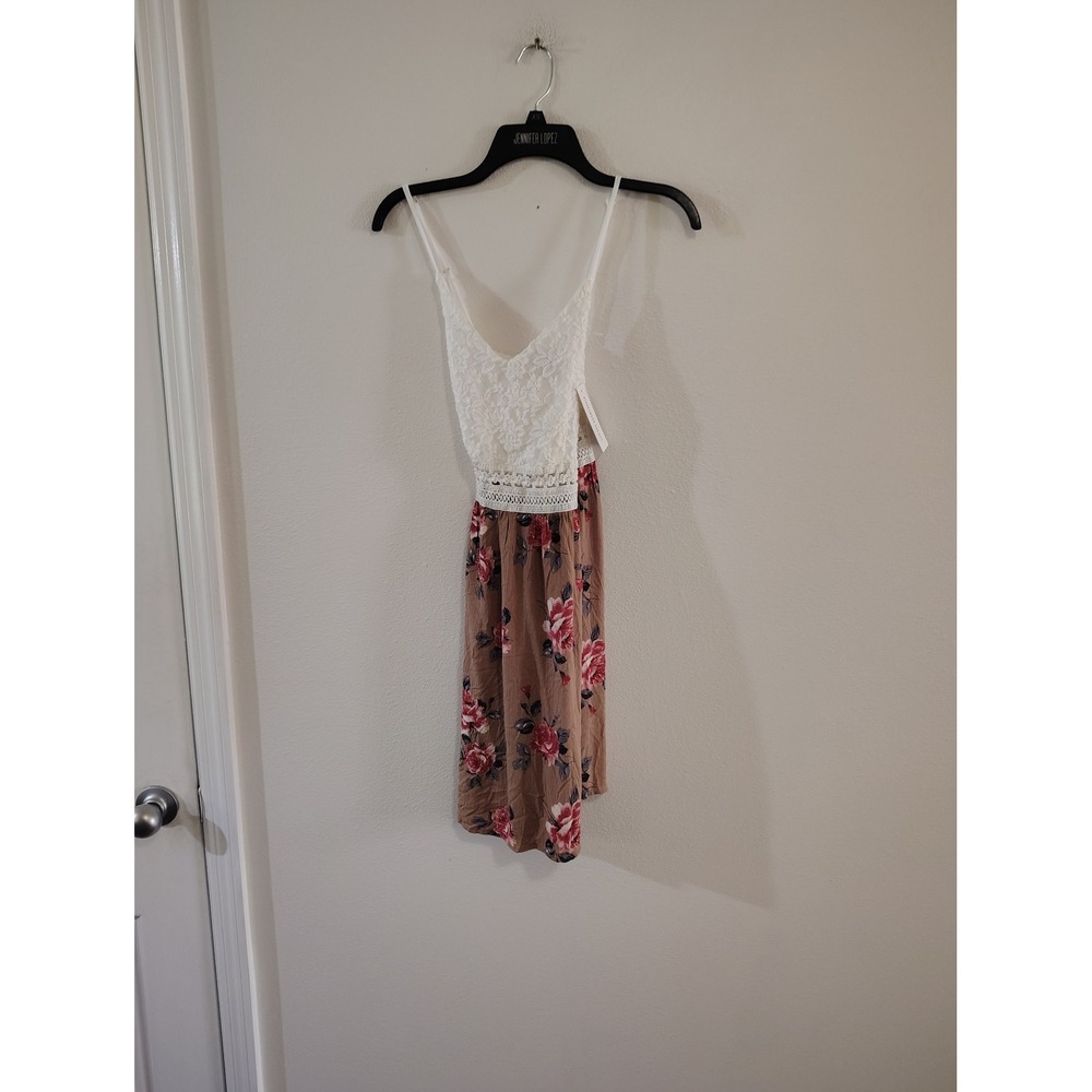 Streetwear Society  White Lace Floral Mini Dress Boho Sundress‎ Size M NWT